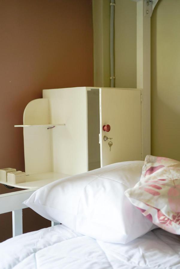Auberge de jeunesse Bajo Bunkhouse à Labuan Bajo Extérieur photo